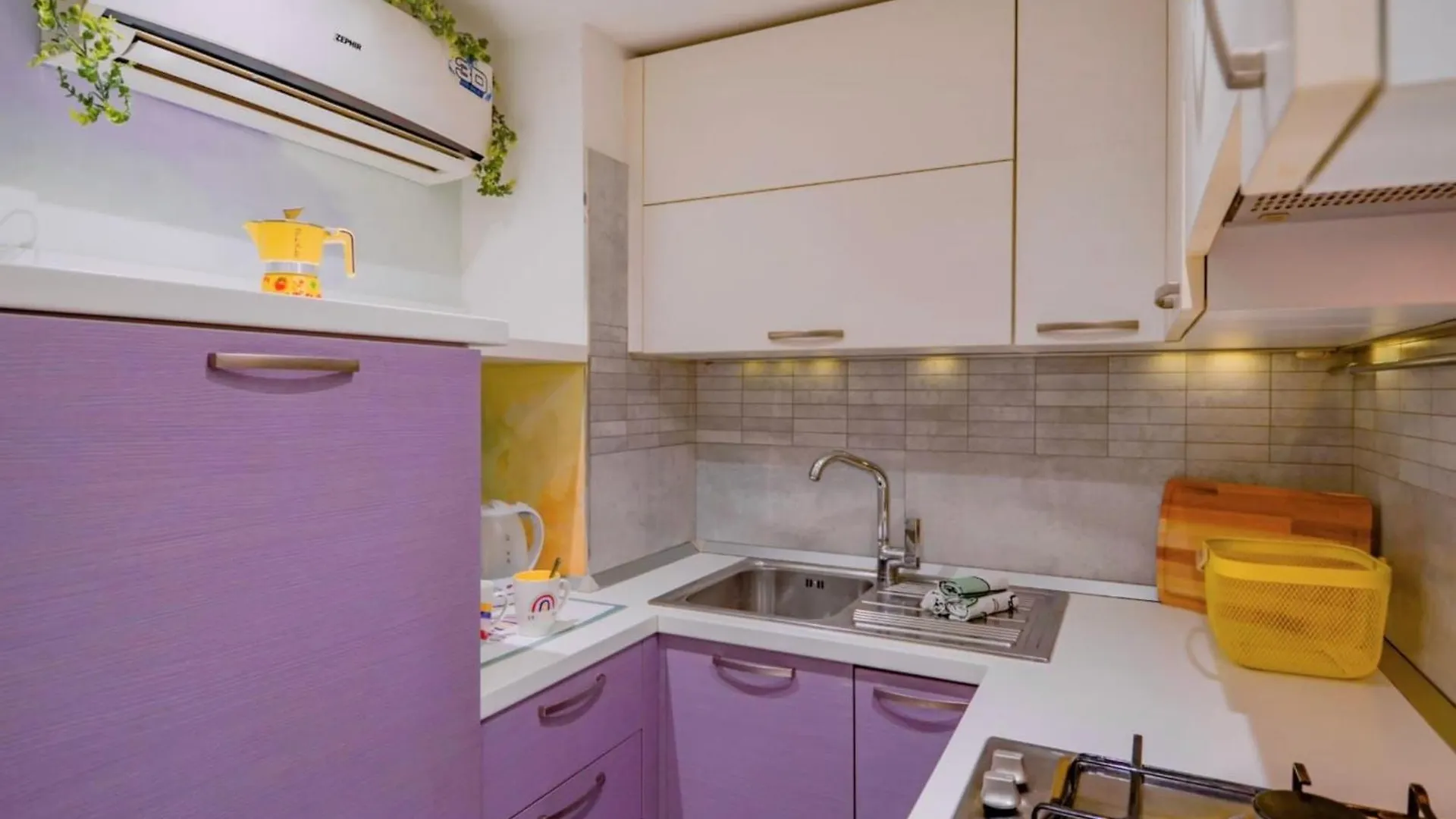 Navigli-M2 - Apartment With Work Space Milan