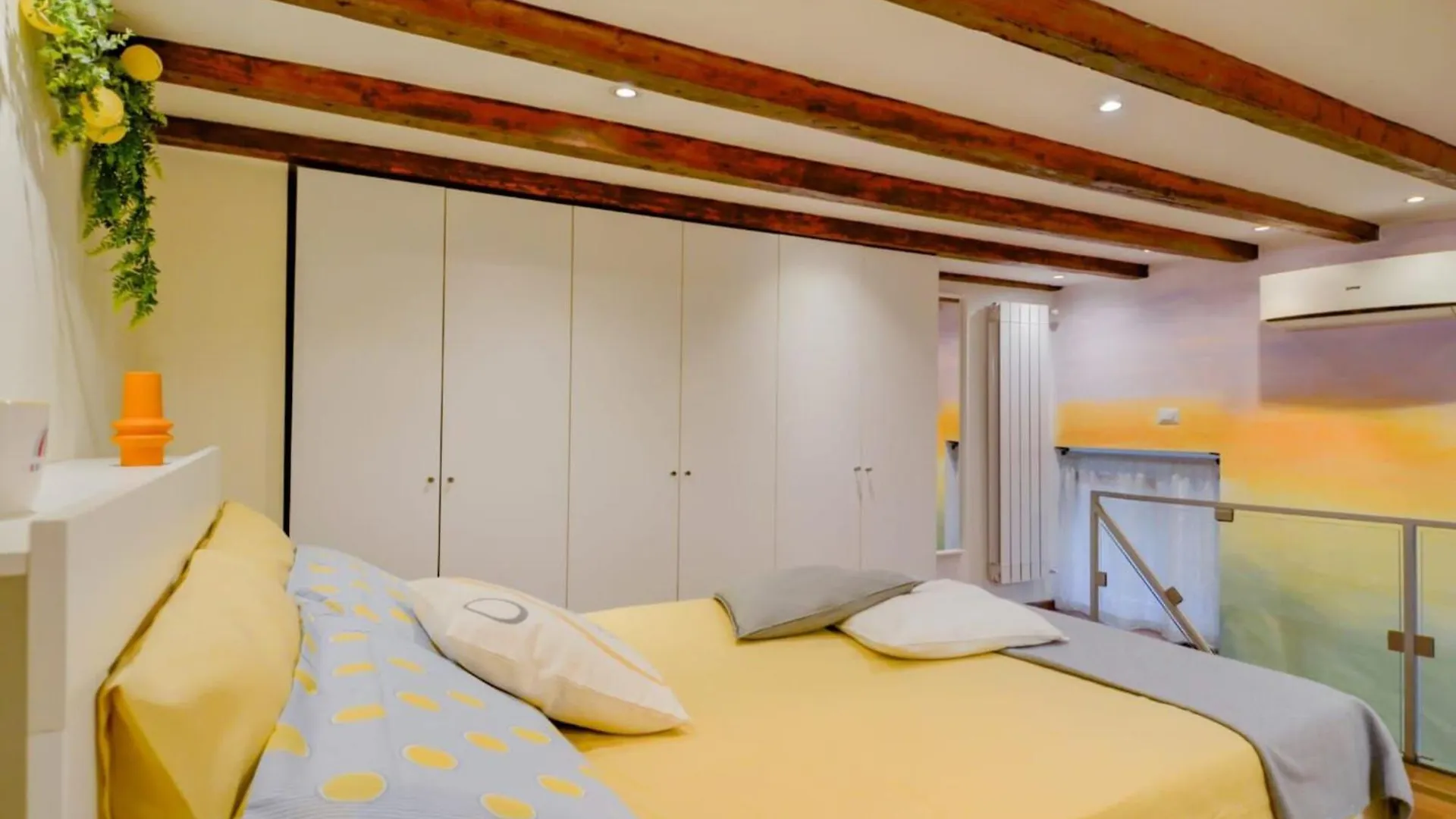Navigli-M2 - Apartment With Work Space Milan Italy