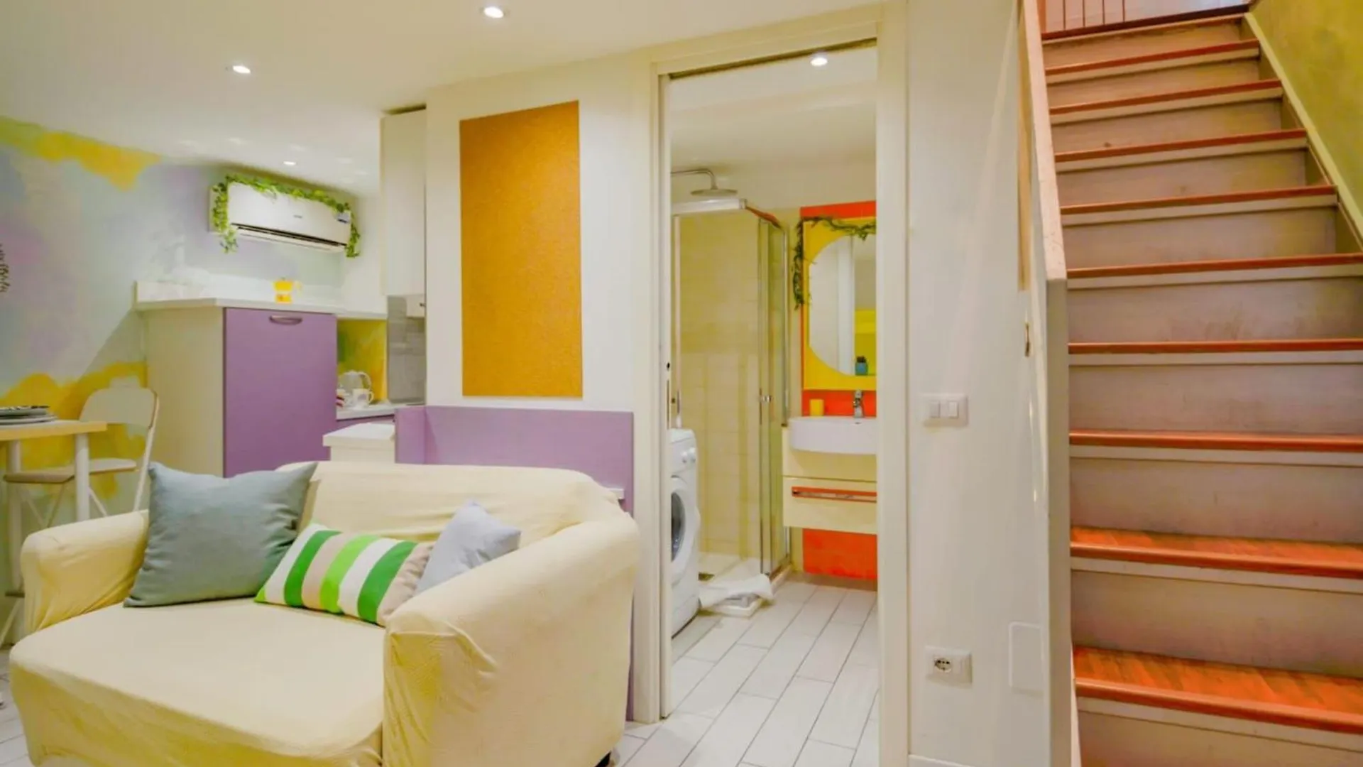 Navigli-M2 - Apartment With Work Space Milan