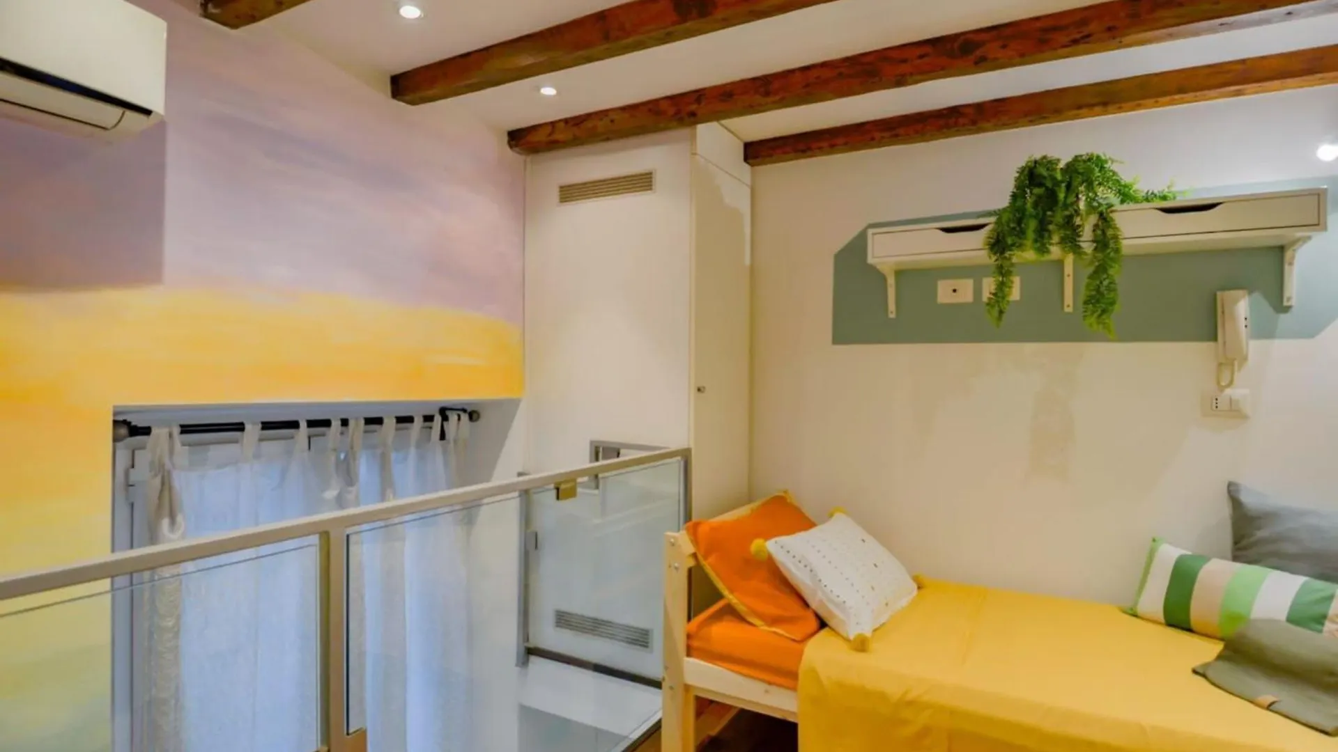 Navigli-M2 - Apartment With Work Space Milan